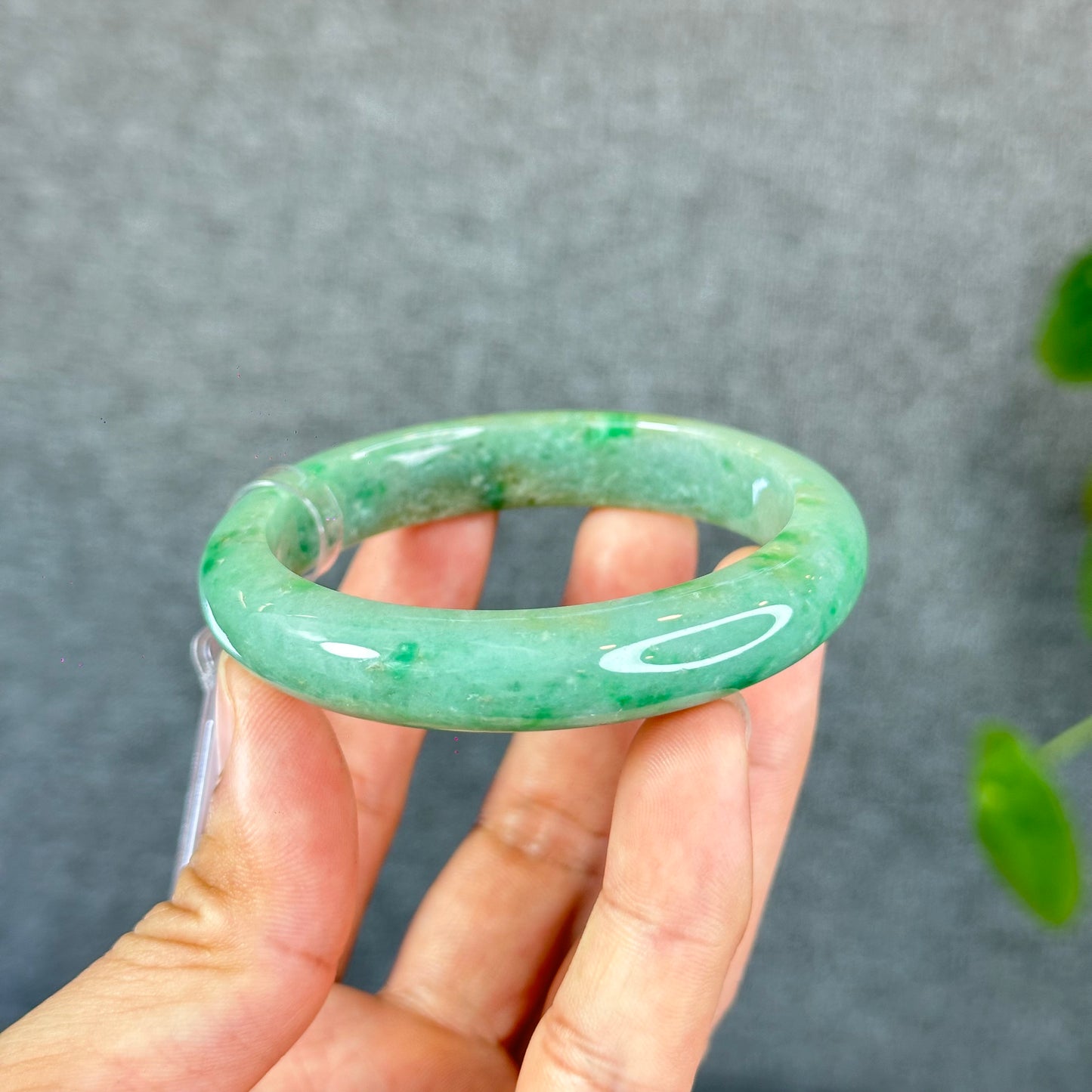 Natural Bright Apple Green Semi-Translucent Jadeite Jade Bangle Leaf Style Size 55.5 mm