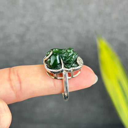 Bague Pixiu Nephrite Jade Argent avec Serti Pierre Blanche Taille 1.7