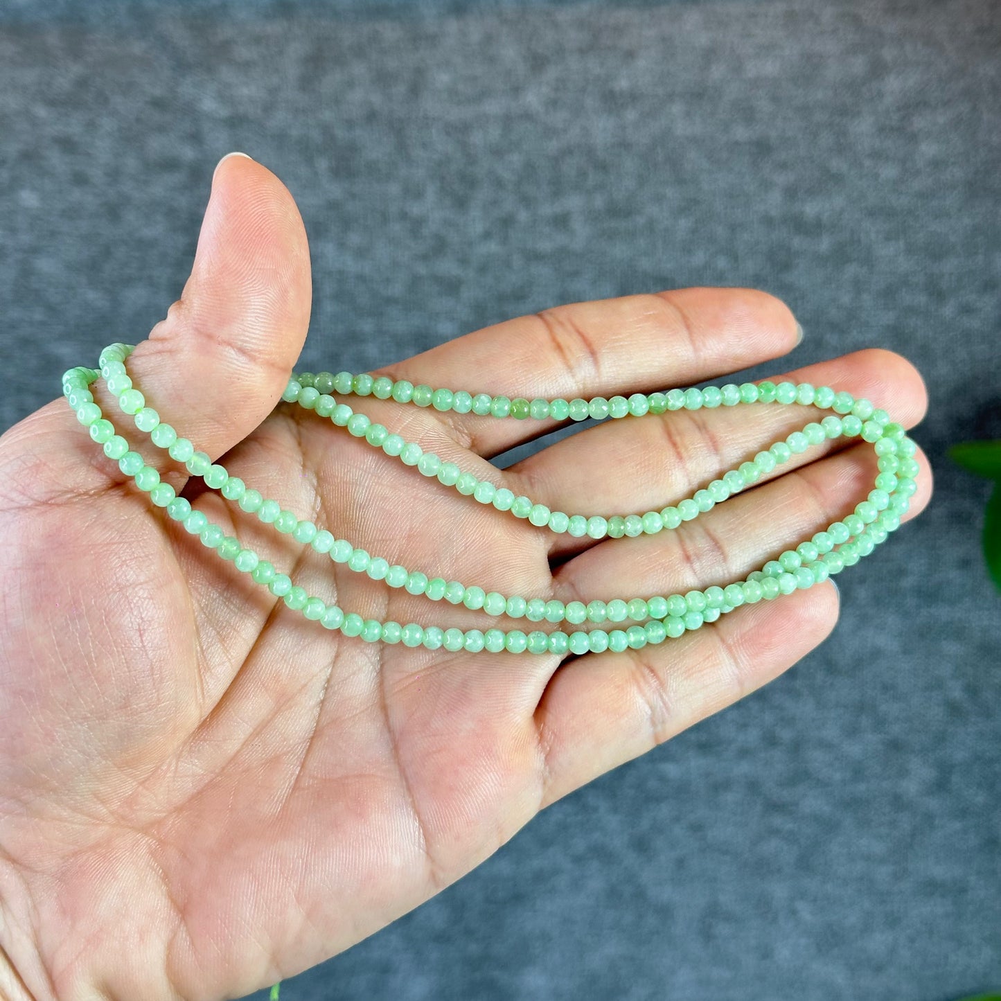 Apple Green Natural Jadeite Jade Triple Wrap Bracelet Size 4 mm
