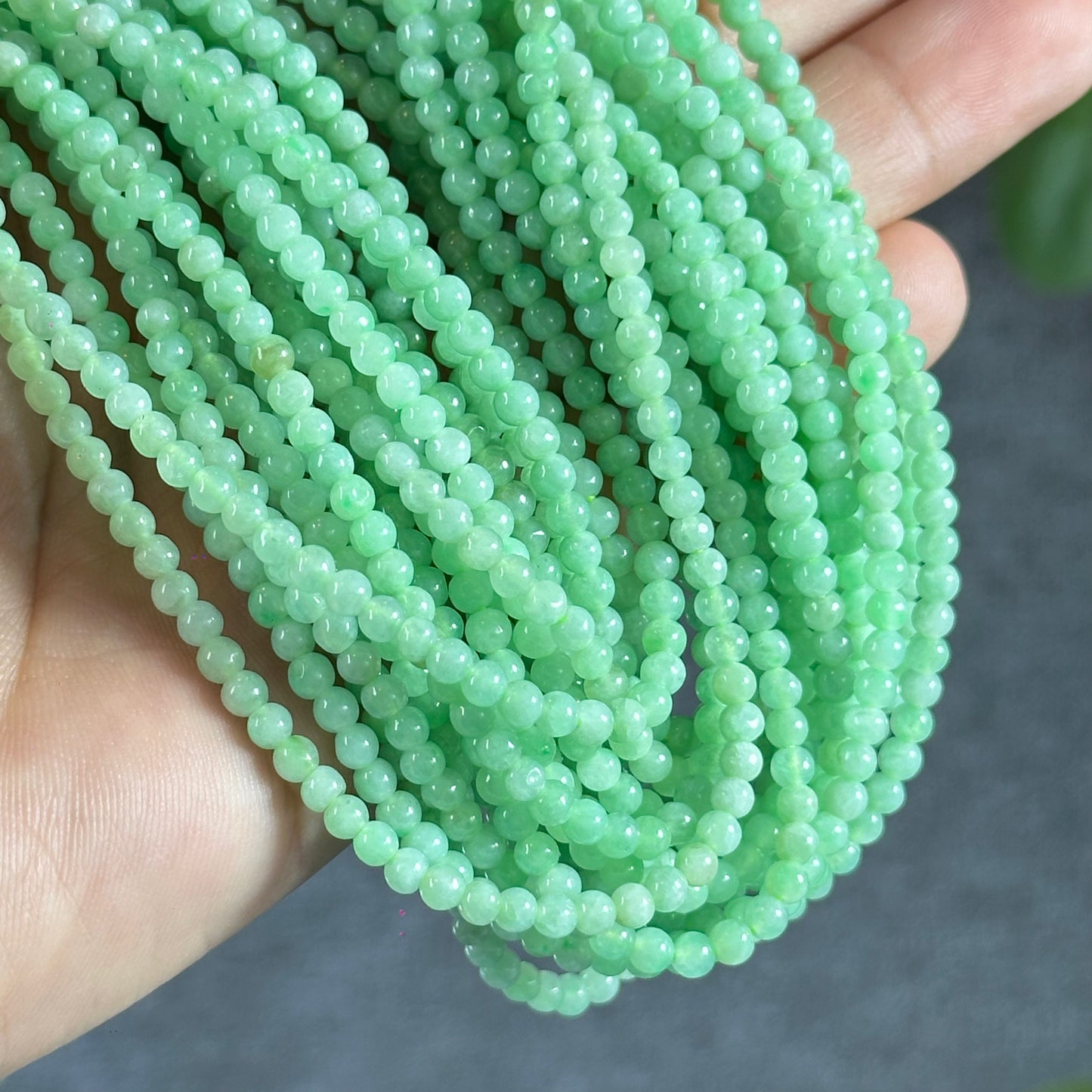 Apple Green Natural Jadeite Jade Triple Wrap Bracelet Size 4 mm