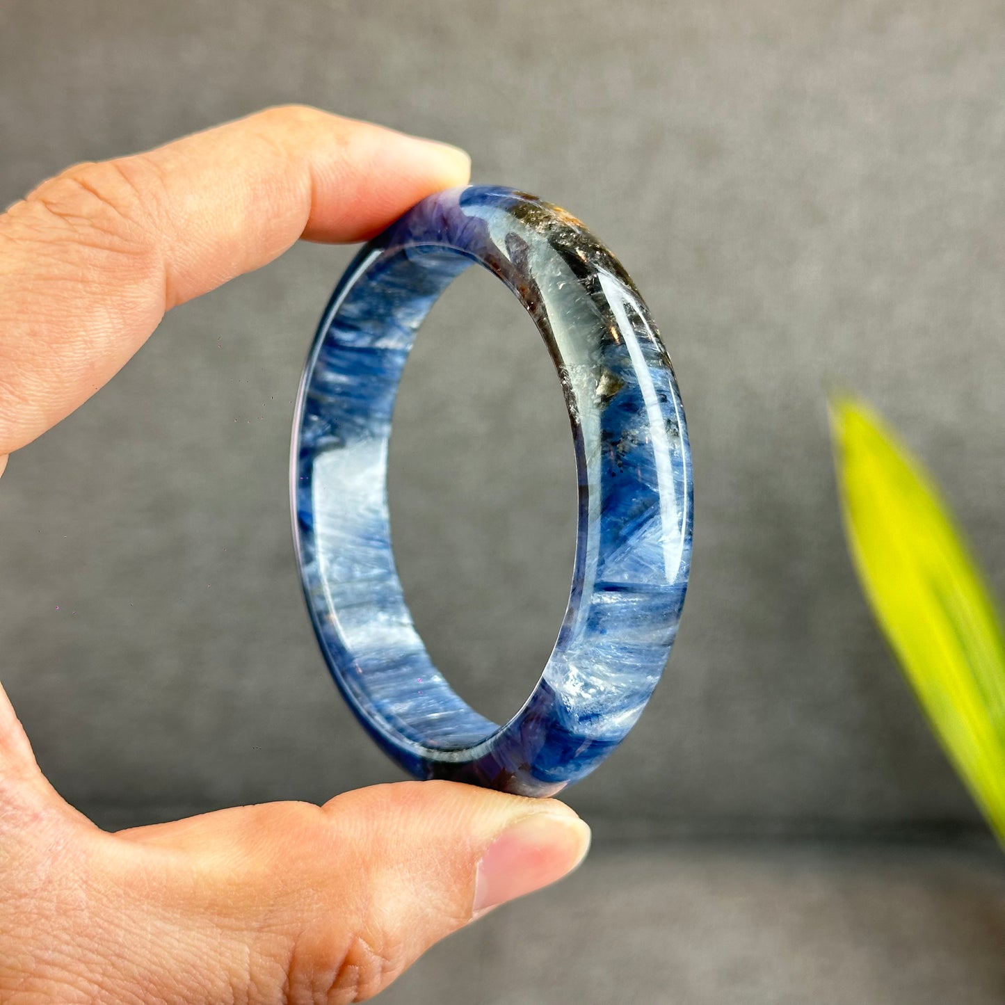 Natural Blue Kyanite VIP Banlge size 55 mm