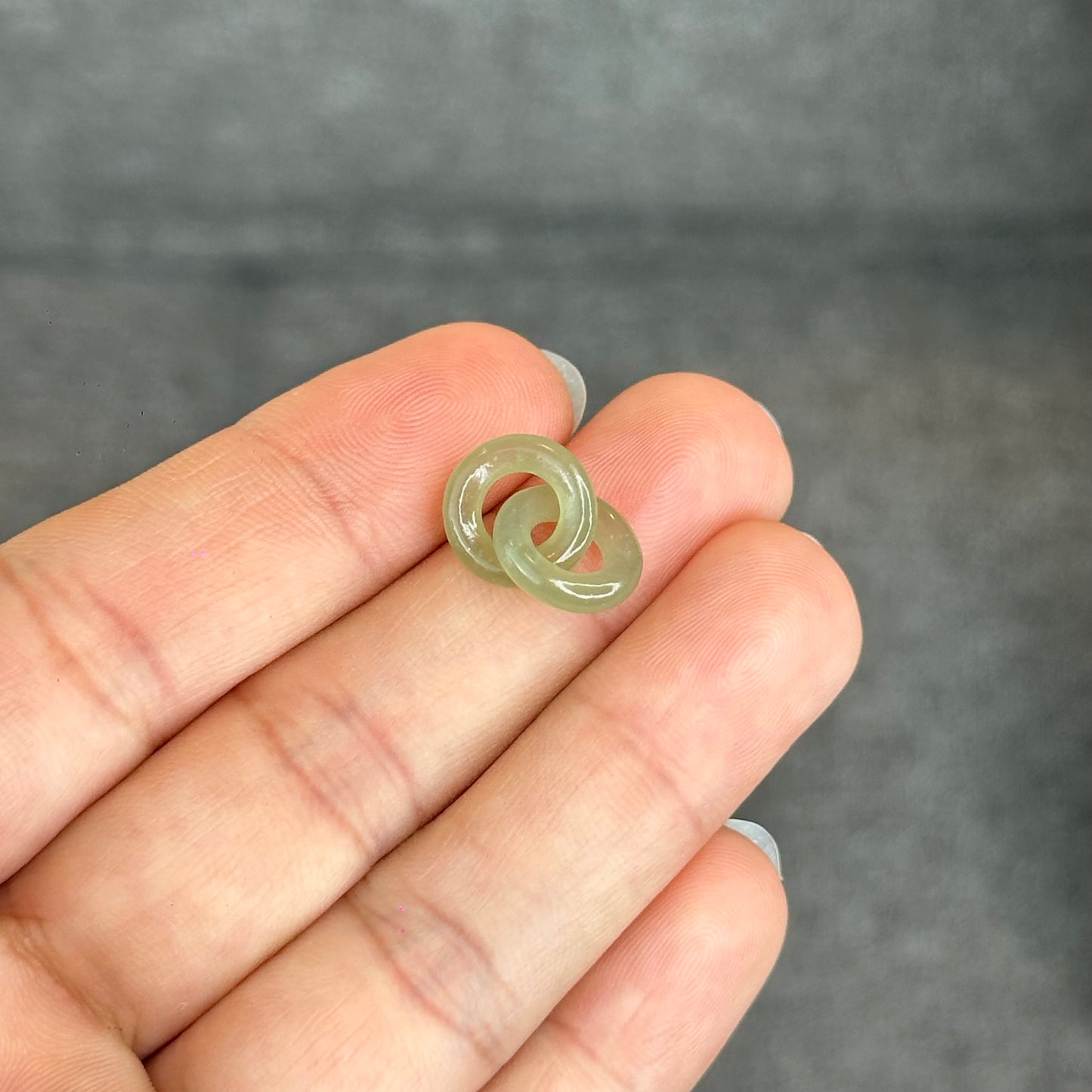 Natural Translucent Nephrite Jade Circle Interlock Charm