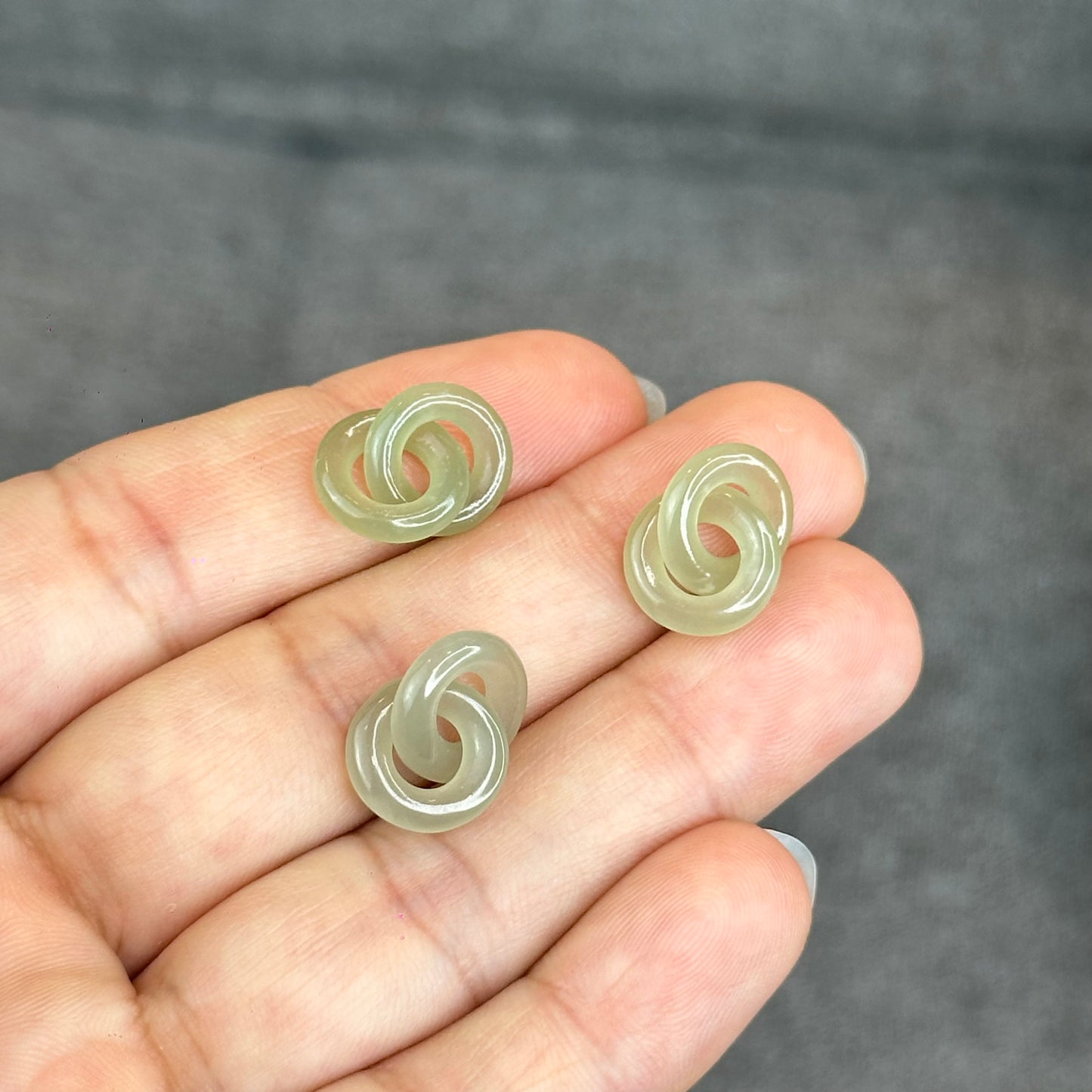 Natural Translucent Nephrite Jade Circle Interlock Charm