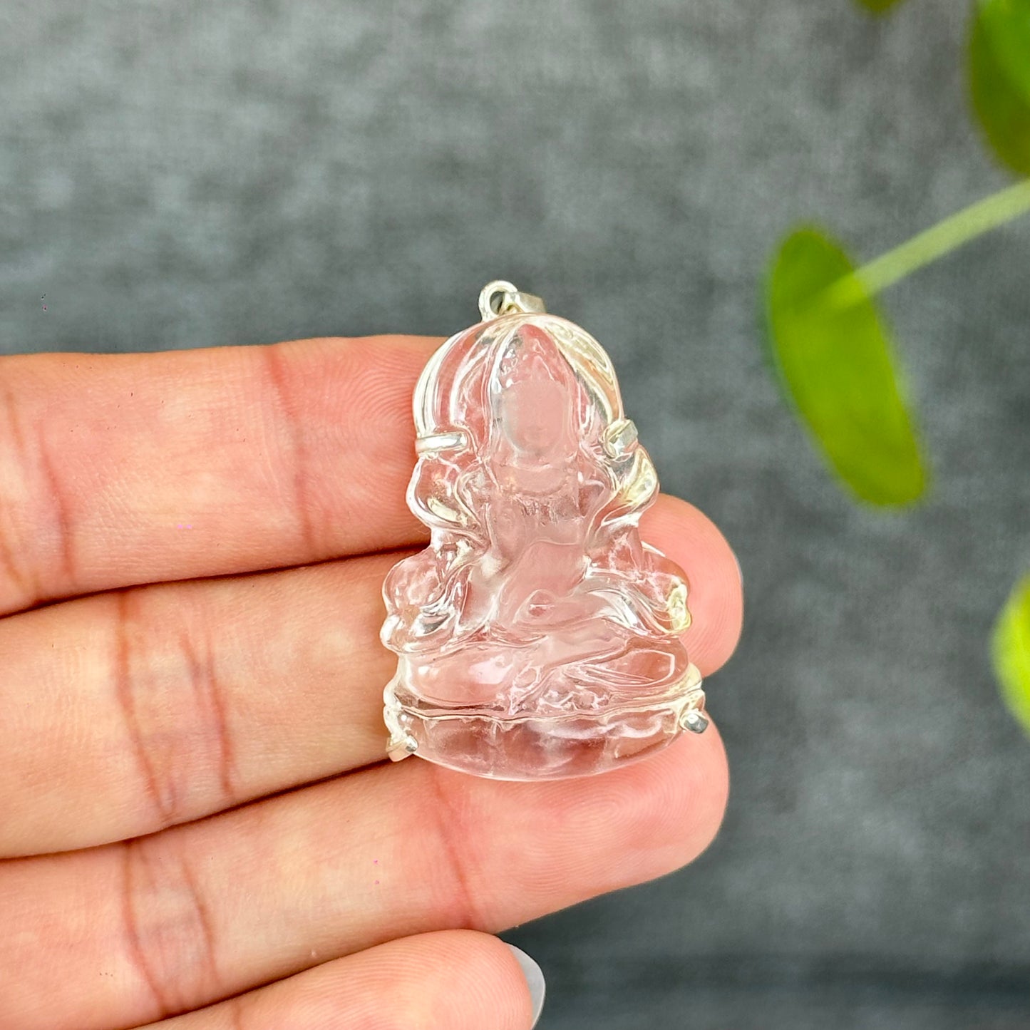 Natural Clear Quartz Quan Yin Buddha Pendant with Paw Hook s92 Silver
