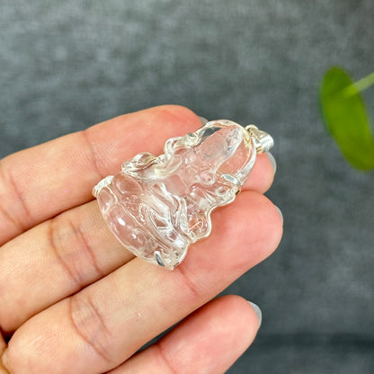 Natural Clear Quartz Quan Yin Buddha Pendant with Paw Hook s92 Silver
