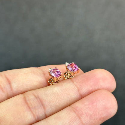 Boucles d'oreilles rectangulaires en spinelle rose et moissanite sur monture en or rose 14 carats