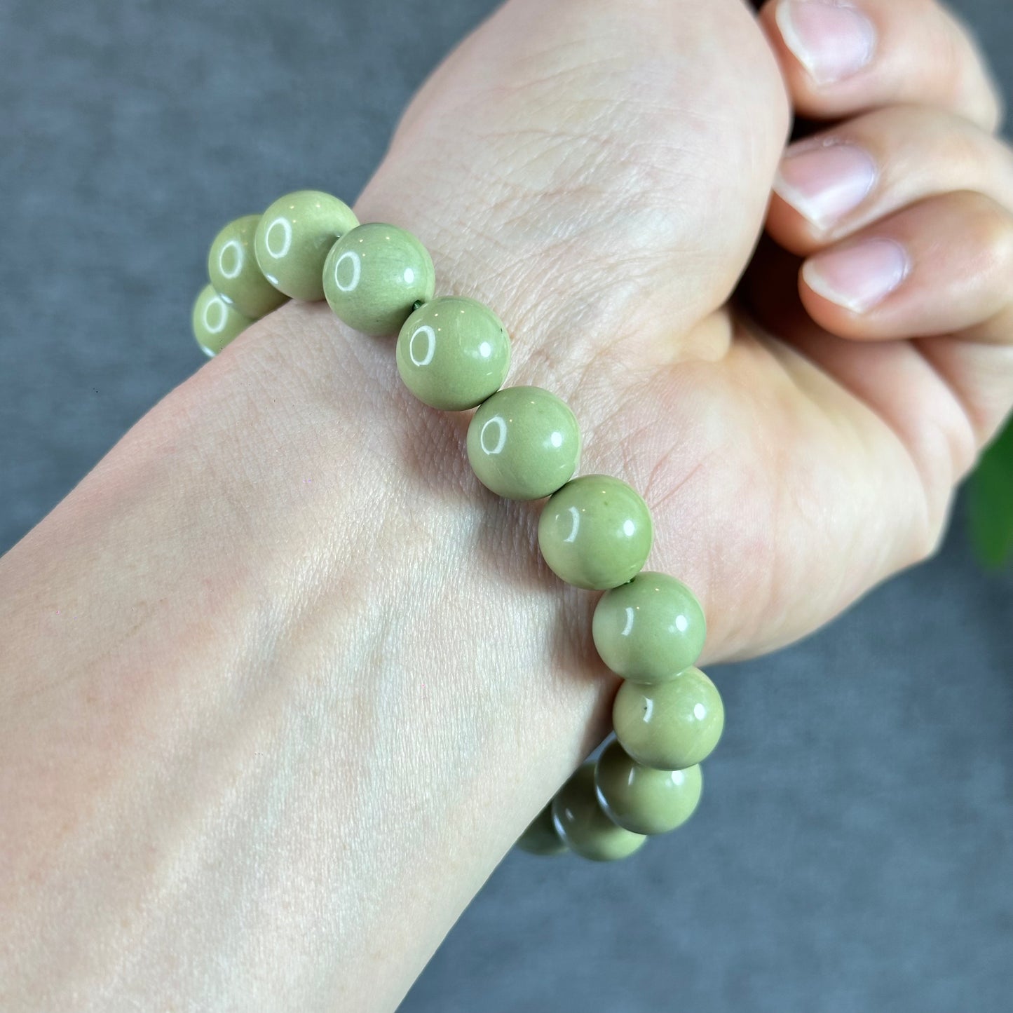 Natural Pastel Green Alashan Agate Bracelet Size 11.2 mm
