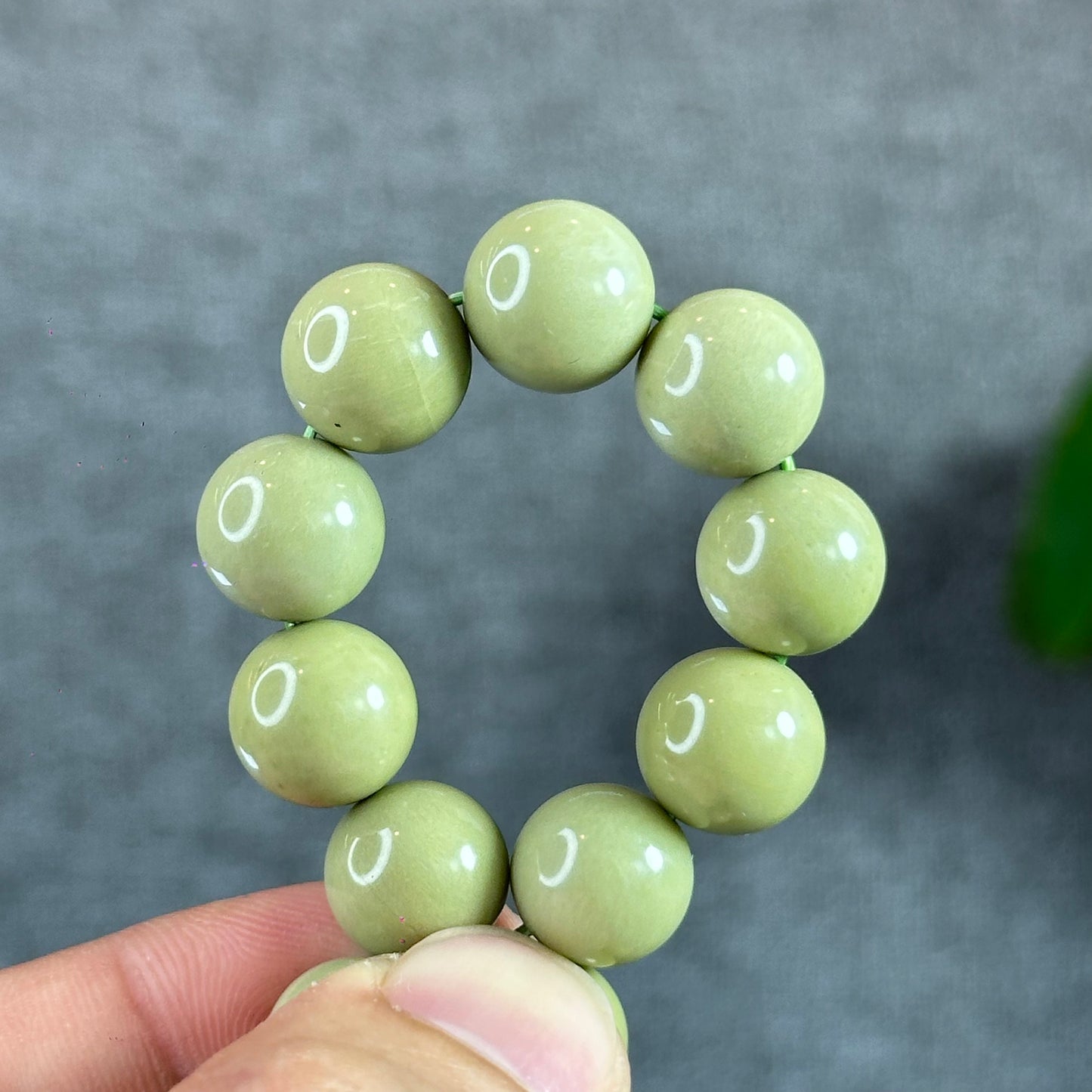 Natural Pastel Green Alashan Agate Bracelet Size 11.2 mm