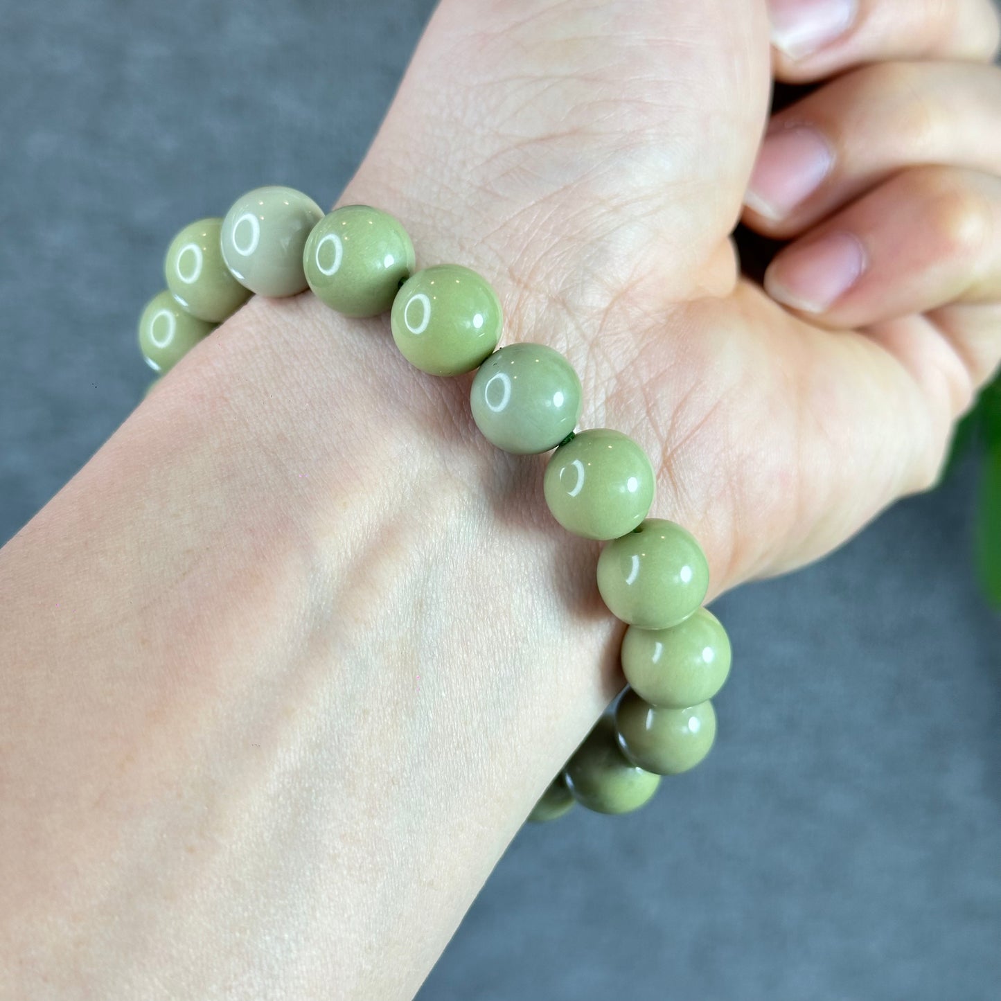Natural Pastel Green Alashan Agate Bracelet Size 11.2 mm