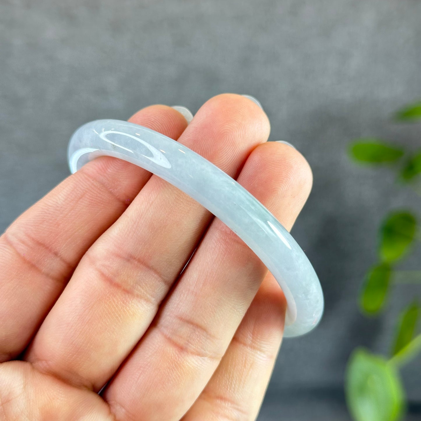 Moss Green Ivory White Natural Jadeite Jade Bangle Chopstick Style Size 55 mm
