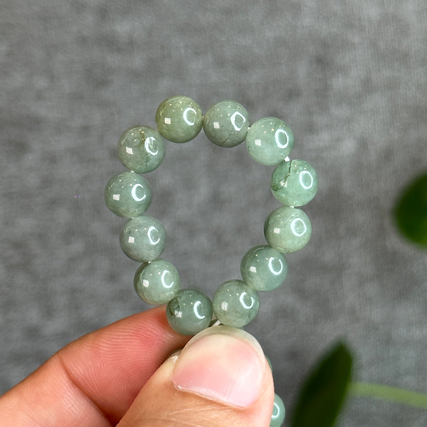 Light Moss Green Natural Jadeite Jade Bracelet Size 7 mm