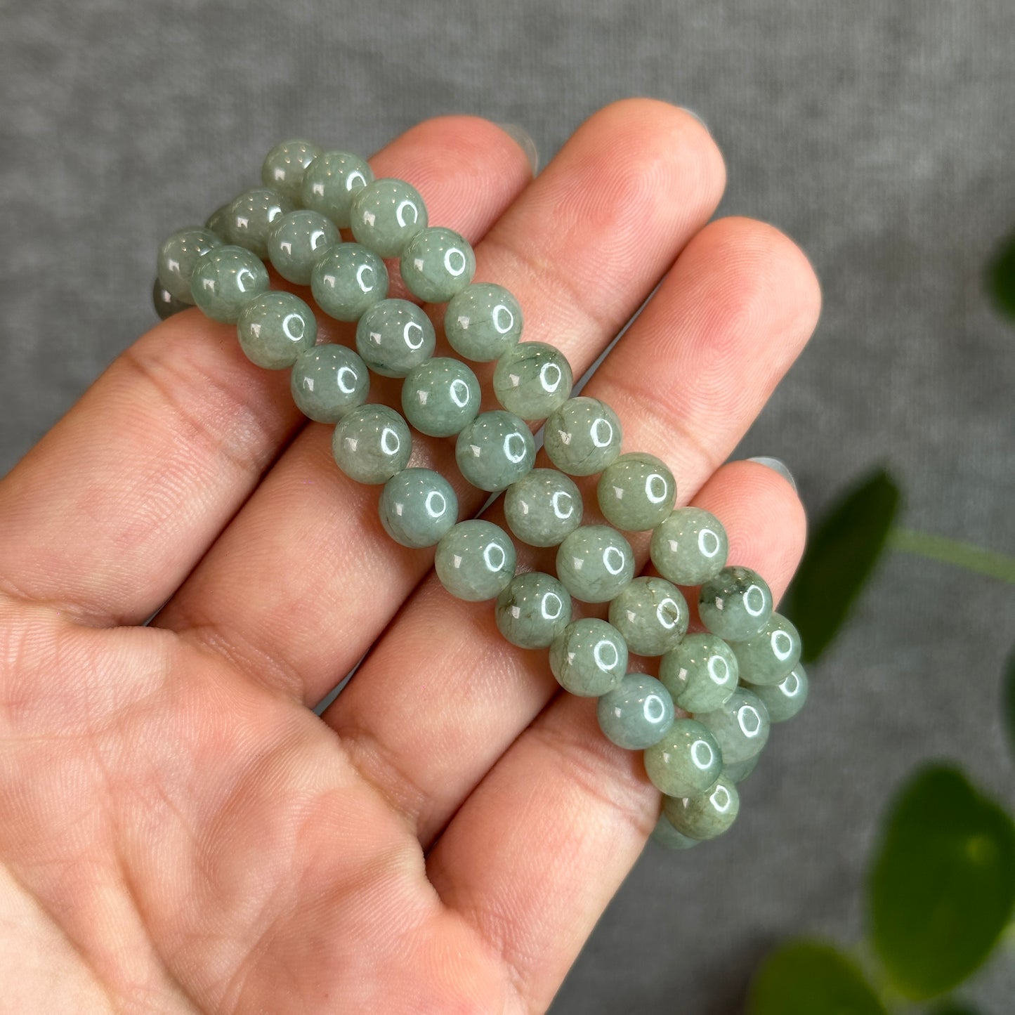 Light Moss Green Natural Jadeite Jade Bracelet Size 7 mm