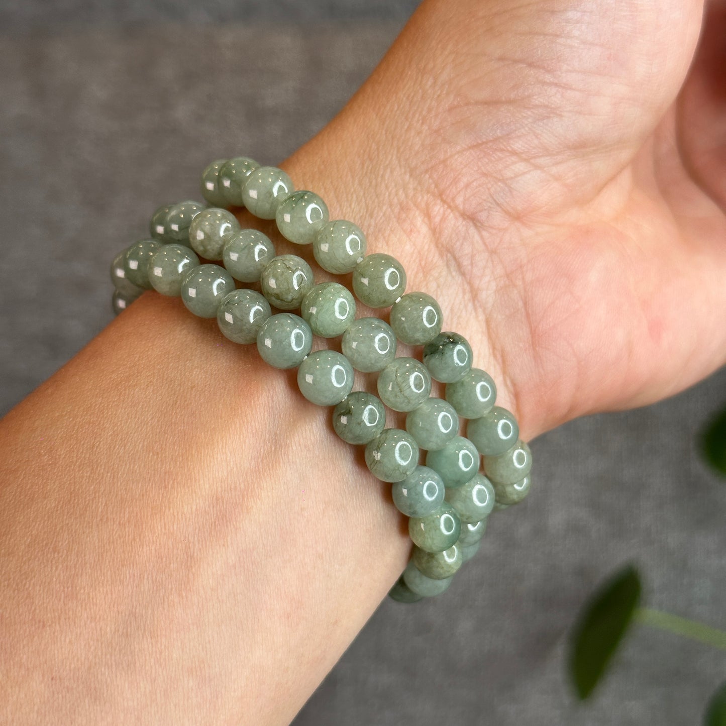 Light Moss Green Natural Jadeite Jade Bracelet Size 7 mm