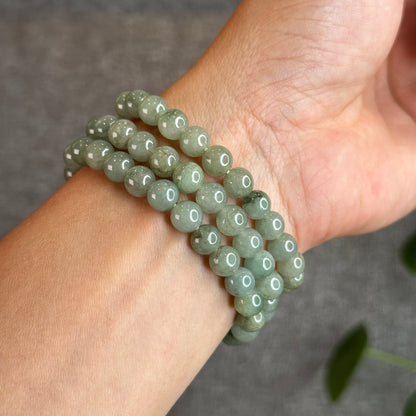 Light Moss Green Natural Jadeite Jade Bracelet Size 7 mm
