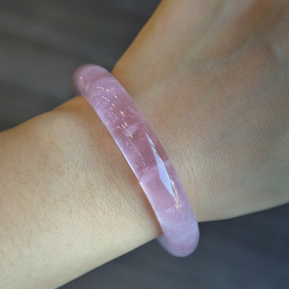 Clear Rose Quartz Bangle Leaf Style Size 56 mm