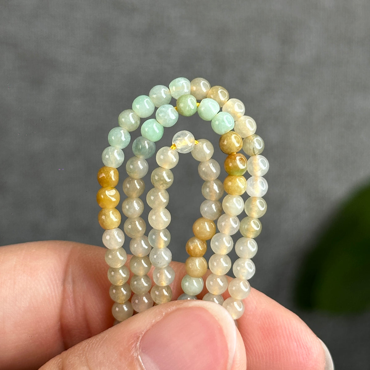 Bracelet triple enveloppe en jade jadéite multicolore orange taille 3,5-4 mm