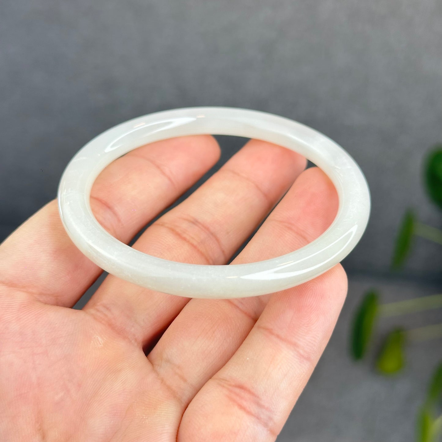 Natural Light White Lotus Root Hetian Nephrite Jade Bangle Chopstick Style Size 56 mm