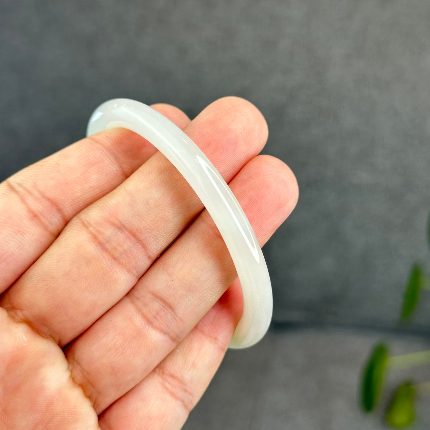 Natural Light White Lotus Root Hetian Nephrite Jade Bangle Chopstick Style Size 56 mm