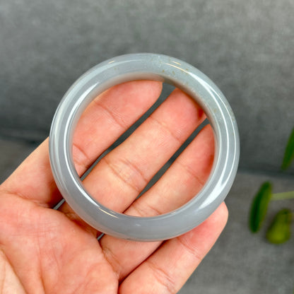 Natural Gradient Grey Hetian Nephrite Jade Bangle Leaf Style Size 51.8 mm