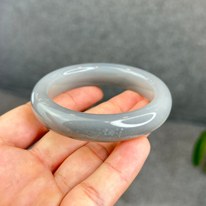 Natural Gradient Grey Hetian Nephrite Jade Bangle Leaf Style Size 51.8 mm