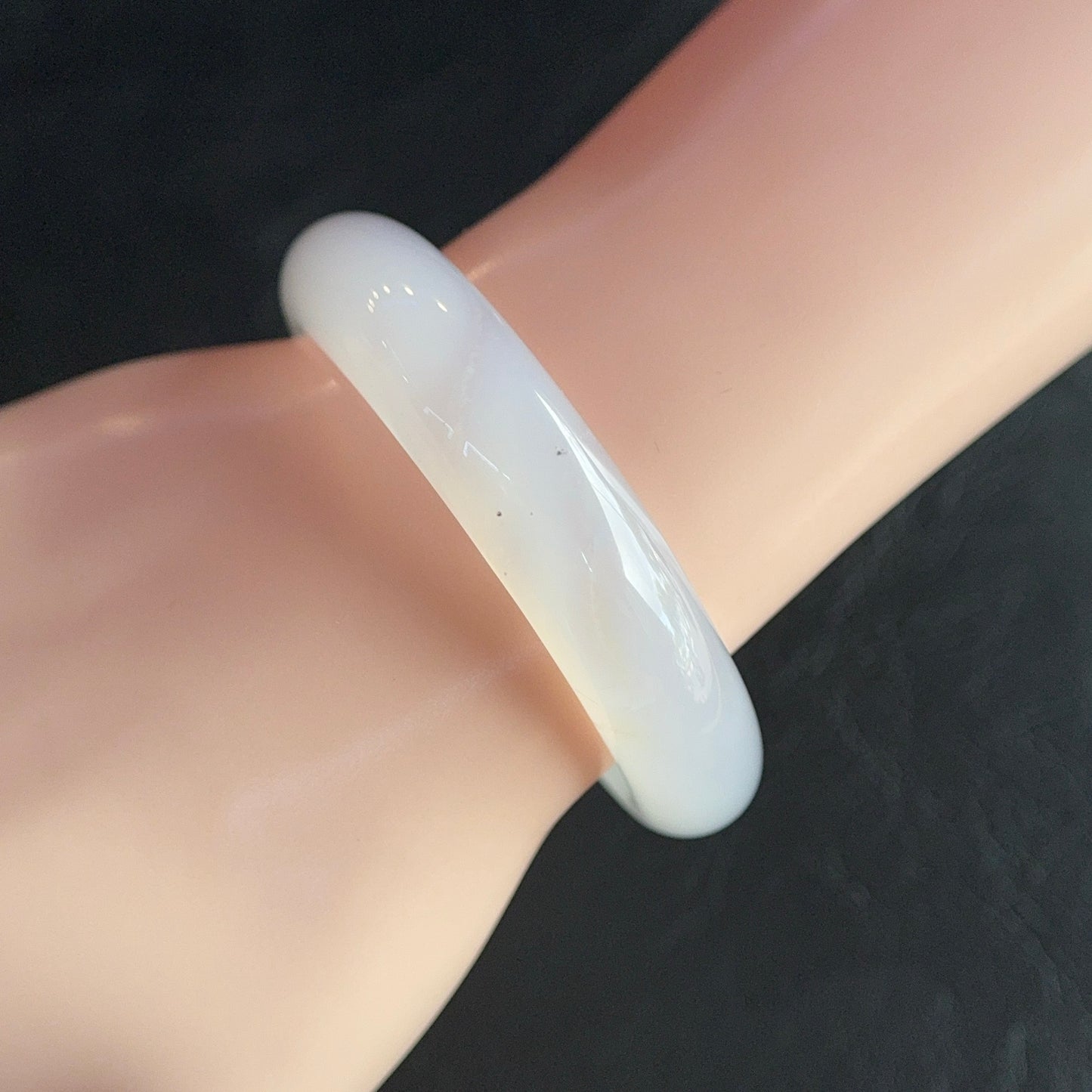 Natural Agate Bangle Leaf Style Size 50 mm