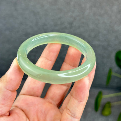 Natural Icy Serpentine Bangle Leaf Style Size 56 mm