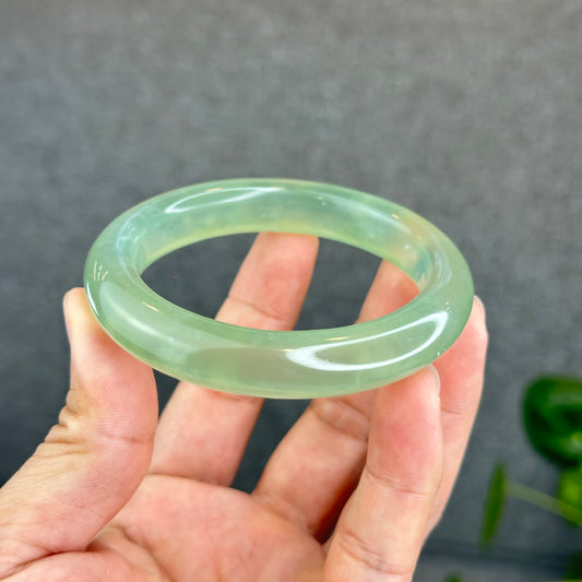 Natural Icy Serpentine Bangle Leaf Style Size 57 mm