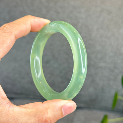 Natural Icy Serpentine Bangle Leaf Style Size 57 mm