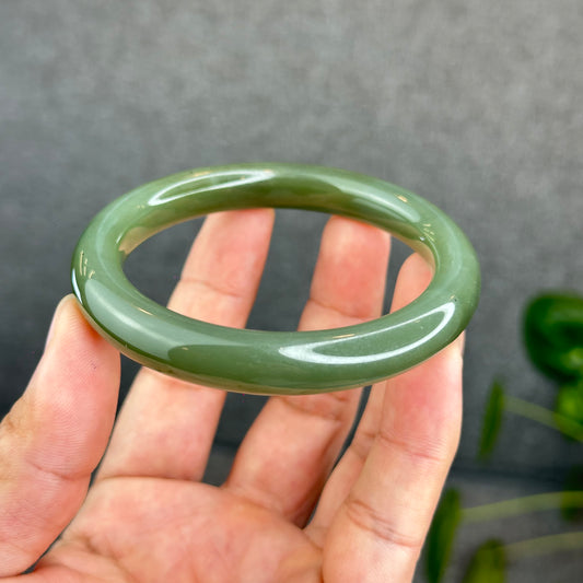 Natural Lake Green Hetian Nephrite Jade Bangle Leaf Style Size 58 mm