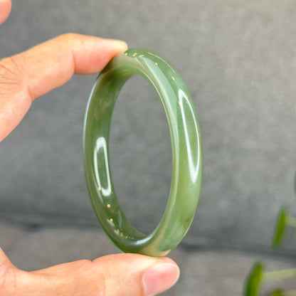 Natural Lake Green Hetian Nephrite Jade Bangle Leaf Style Size 58 mm