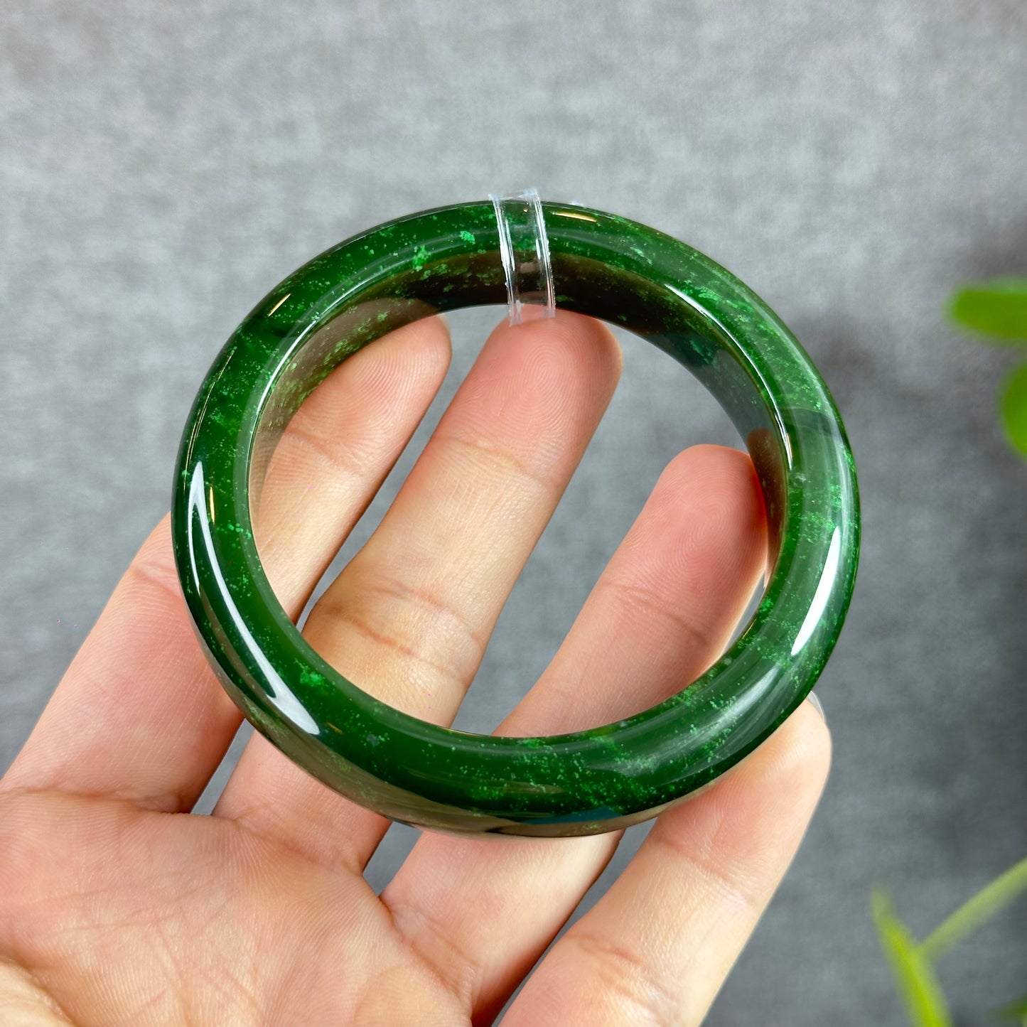 Natural Nephrite Jade Bangle Leaf Style Size 57 mm