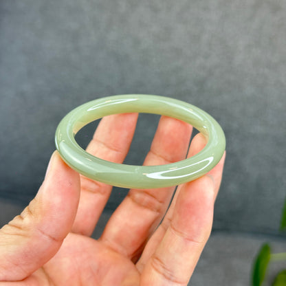 Natural Light Green Hetian Nephrite Jade Bangle Leaf Style Size 51 mm
