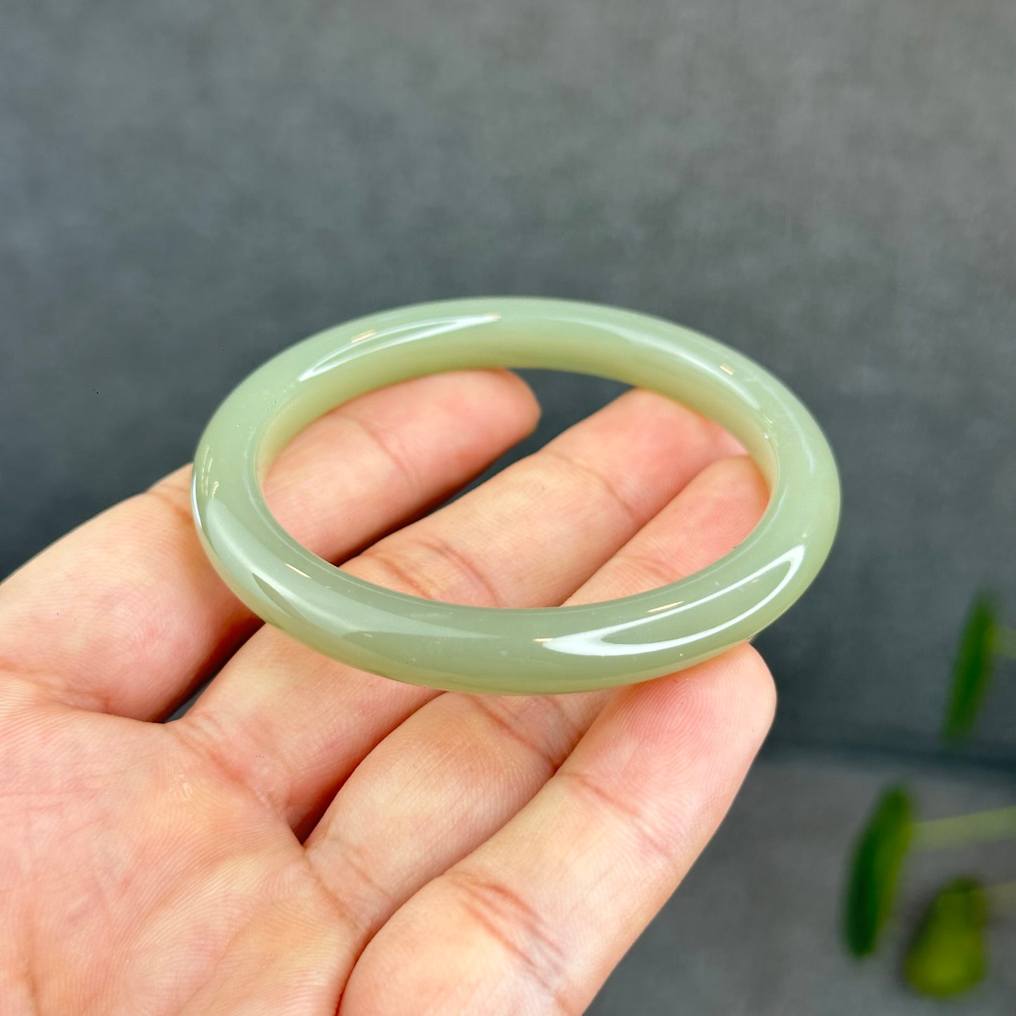 Natural Light Green Hetian Nephrite Jade Bangle Leaf Style Size 51 mm