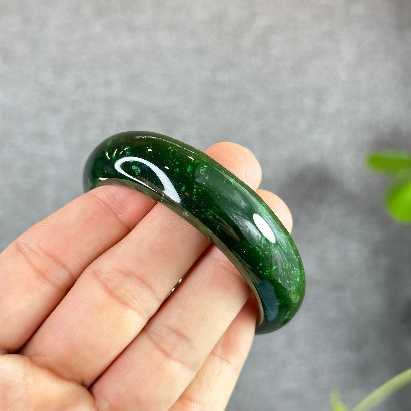 Natural Nephrite Jade Bangle Leaf Style Size 53.3 mm
