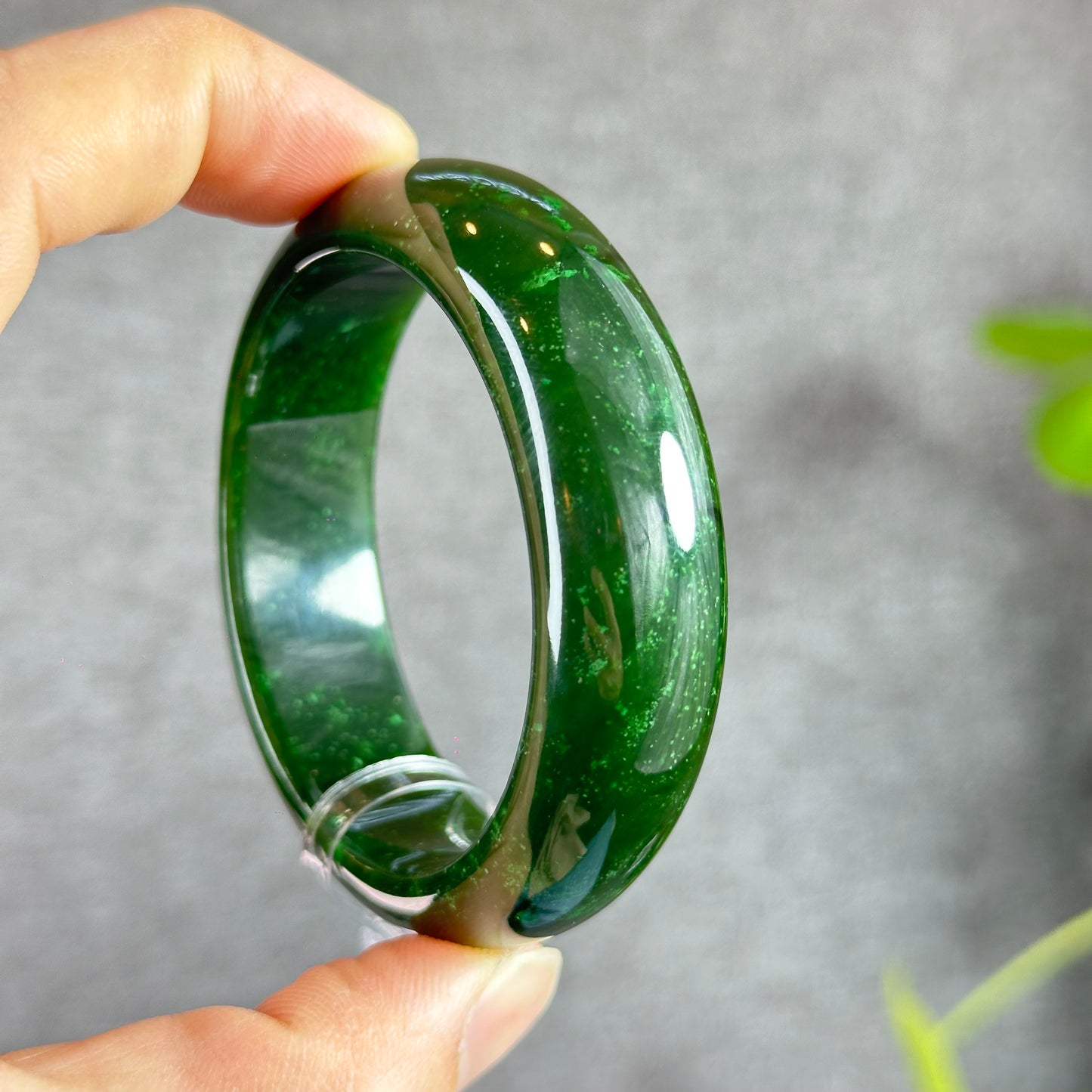 Natural Nephrite Jade Bangle Leaf Style Size 53.3 mm