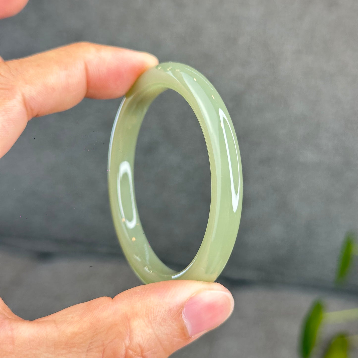 Natural Light Green Hetian Nephrite Jade Bangle Leaf Style Size 51 mm
