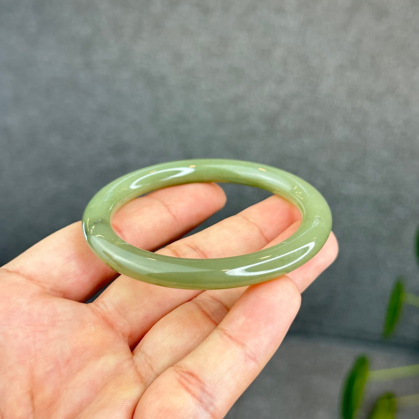 Natural Green Tea Hetian Nephrite Jade Bangle Chopstick Style Size 52 mm