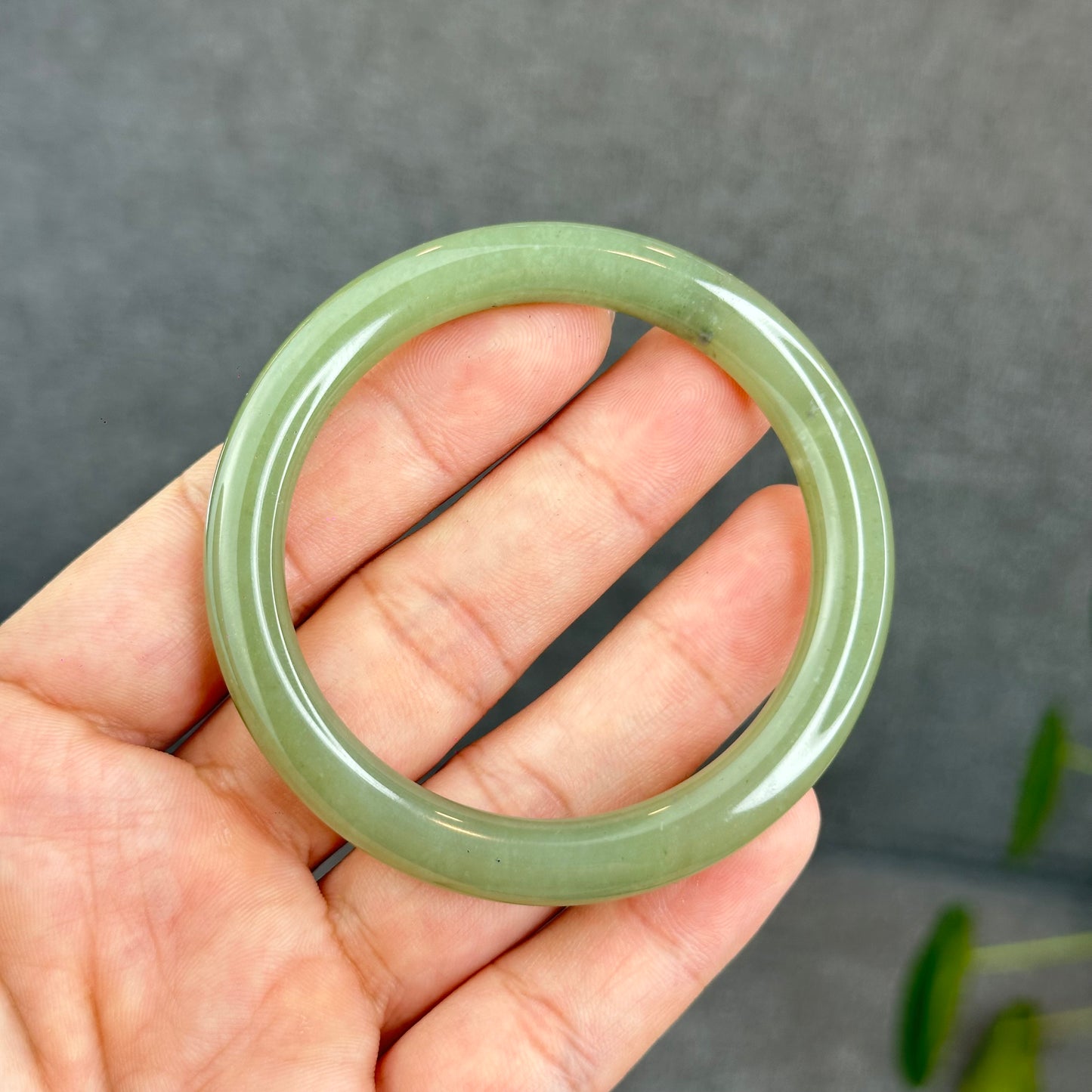 Natural Green Tea Hetian Nephrite Jade Bangle Chopstick Style Size 52 mm
