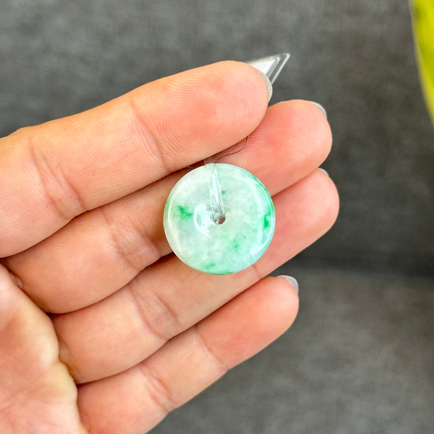 Natural Bright Apple Green Dong Dieu Jadeite Jade Type A Donut