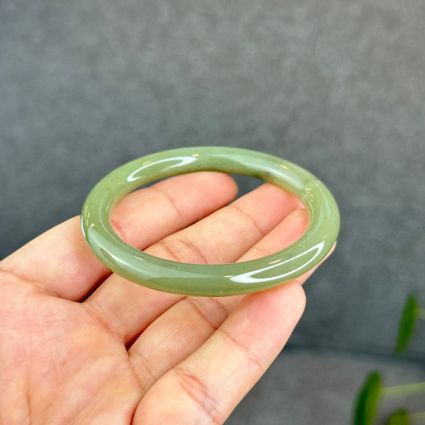 Natural Green Tea Hetian Nephrite Jade Bangle Chopstick Style Size 52 mm