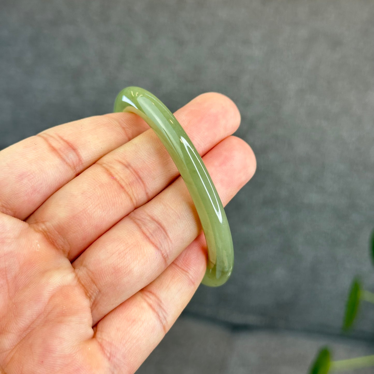 Natural Green Tea Hetian Nephrite Jade Bangle Chopstick Style Size 52 mm