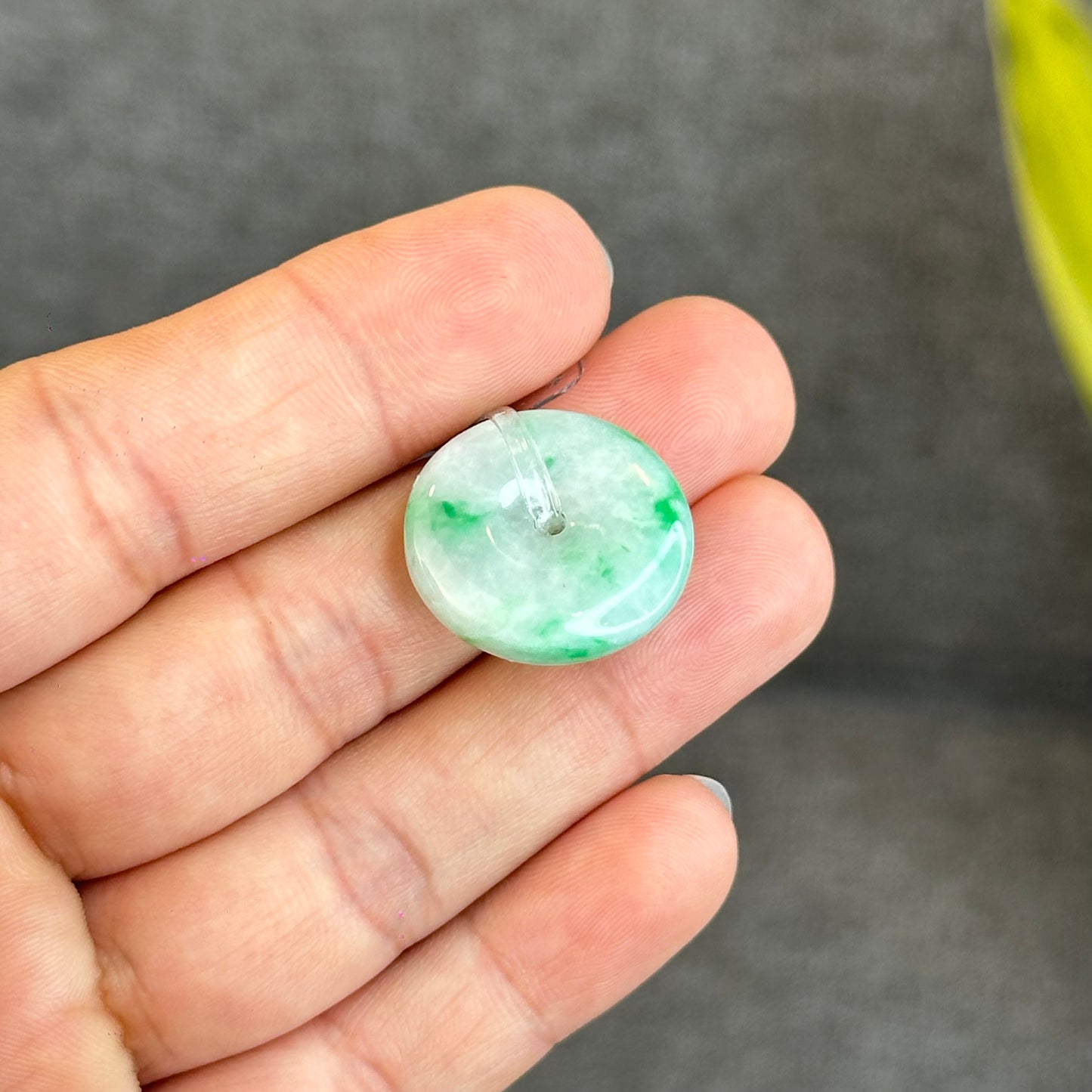 Natural Bright Apple Green Dong Dieu Jadeite Jade Type A Donut