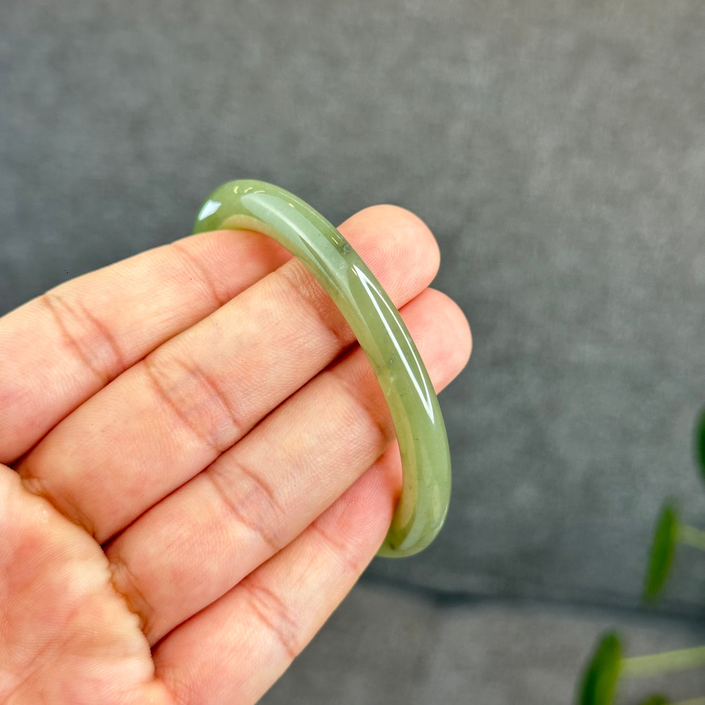 Natural Green Tea Hetian Nephrite Jade Bangle Chopstick Style Size 52 mm