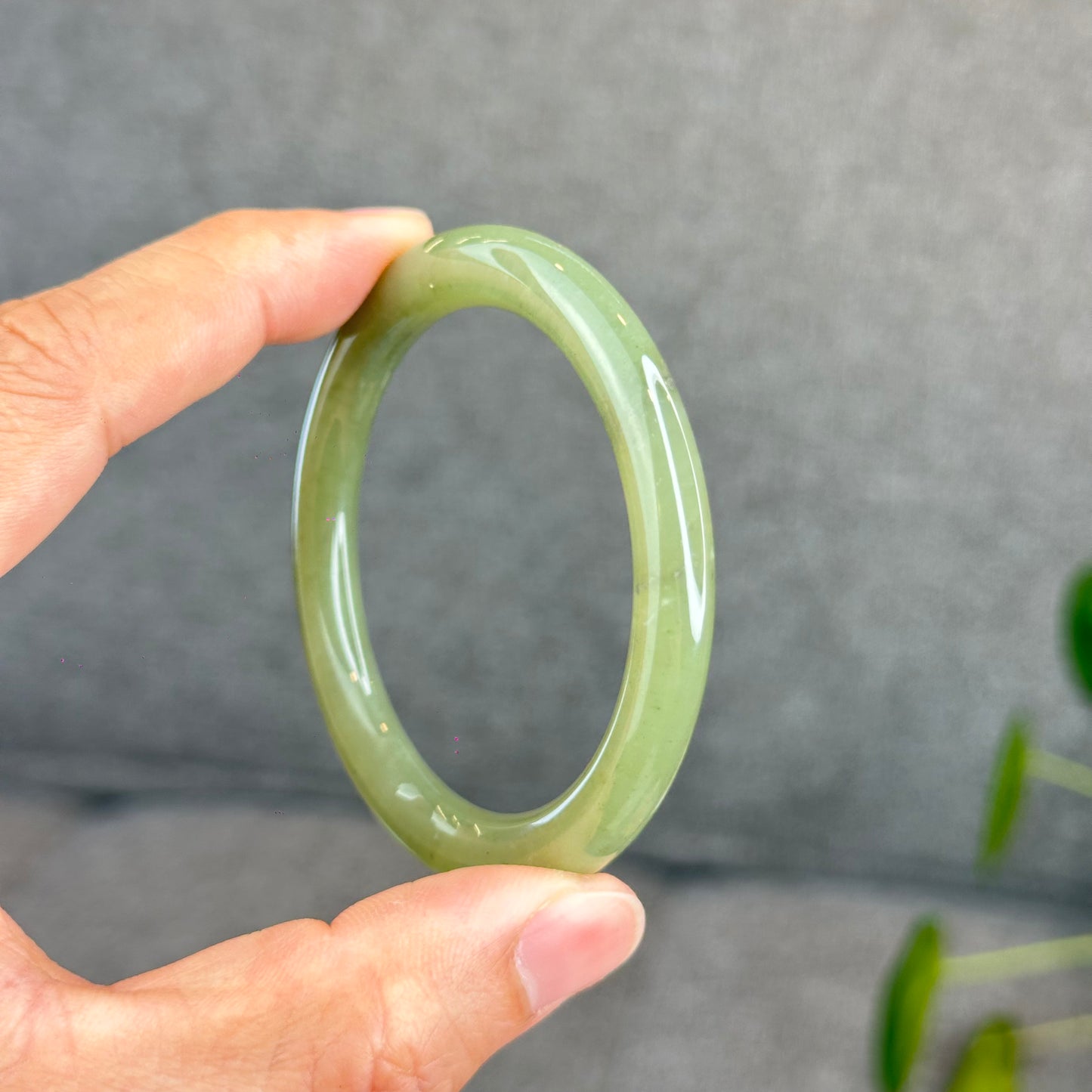 Natural Green Tea Hetian Nephrite Jade Bangle Chopstick Style Size 52 mm