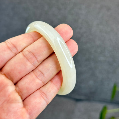 Natural Milky Beige Hetian Nephrite Jade Bangle Leaf Style Size 57.7 mm
