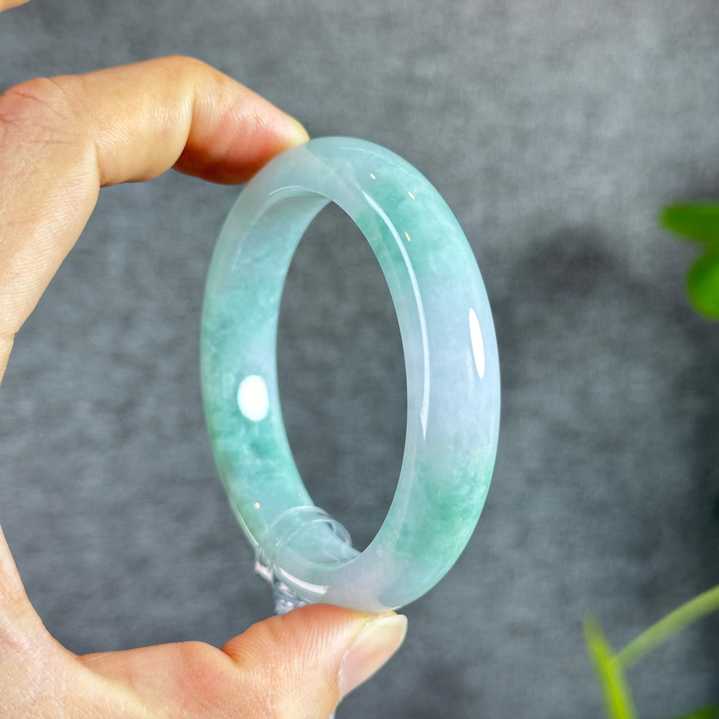 Semi Translucent Light Green Jadete Jade Bangle Leaf Style Size 55 mm