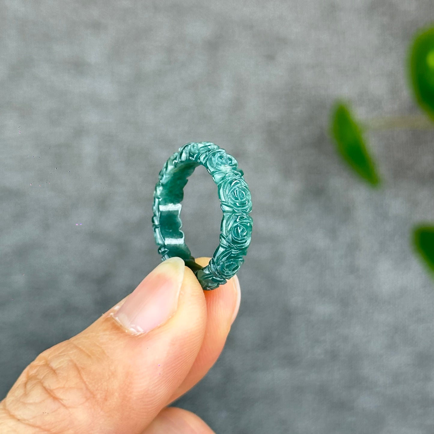 Natural Floral Carved Jadeite Jade Ring 1.84