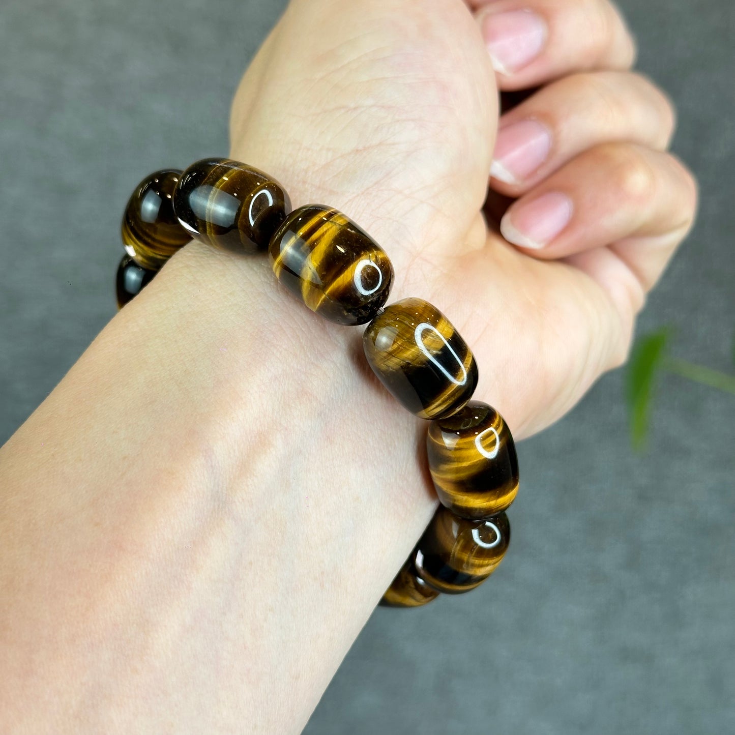 Lu Thong Natural Golden Brown Tiger Eye Bracelet Size 18 mm by 13 mm