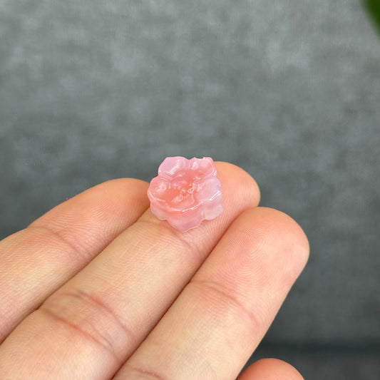 Natual Yanyaun Pink Agate Flower Charm