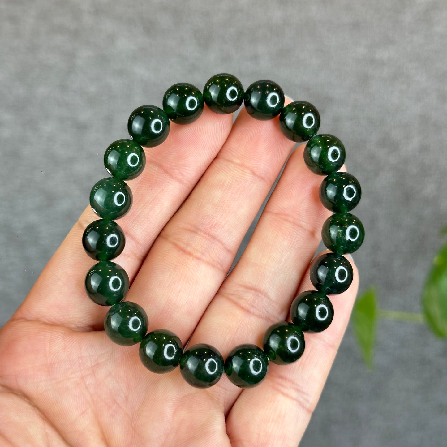 Natural Antigoirte Green Serpentine Bracelet Size 10 mm